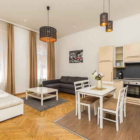 Real Apartments Revay Budapest Kültér fotó
